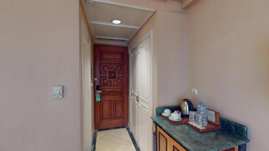 Gajahmada Graha Hotel Malang Dış mekan fotoğraf