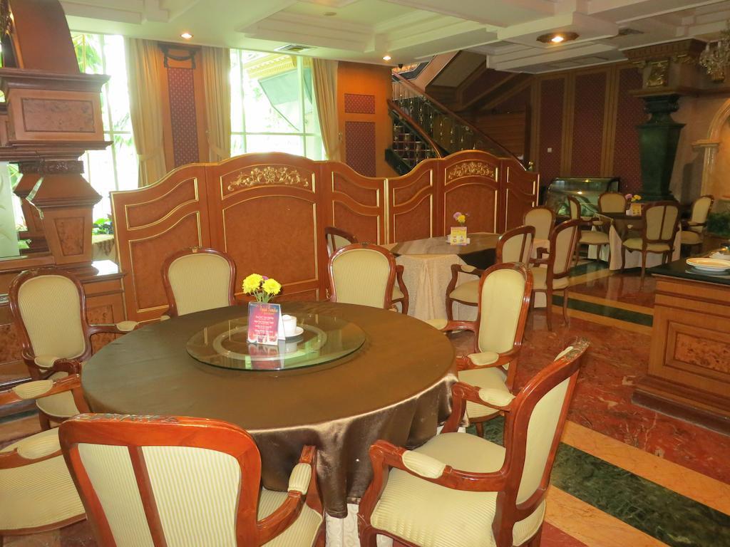 Gajahmada Graha Hotel Malang Dış mekan fotoğraf